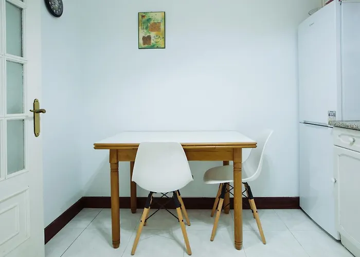 Centrico Junto Estacion Tren Y Autobus * Saint-Sébastien