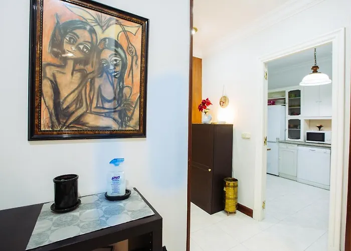 Centrico Junto Estacion Tren Y Autobus